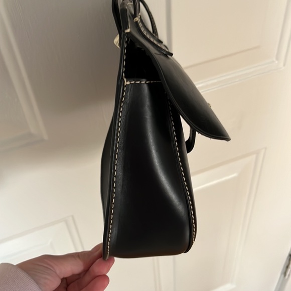 Dooney & Bourke black crossbody with duster - Picture 10 of 13